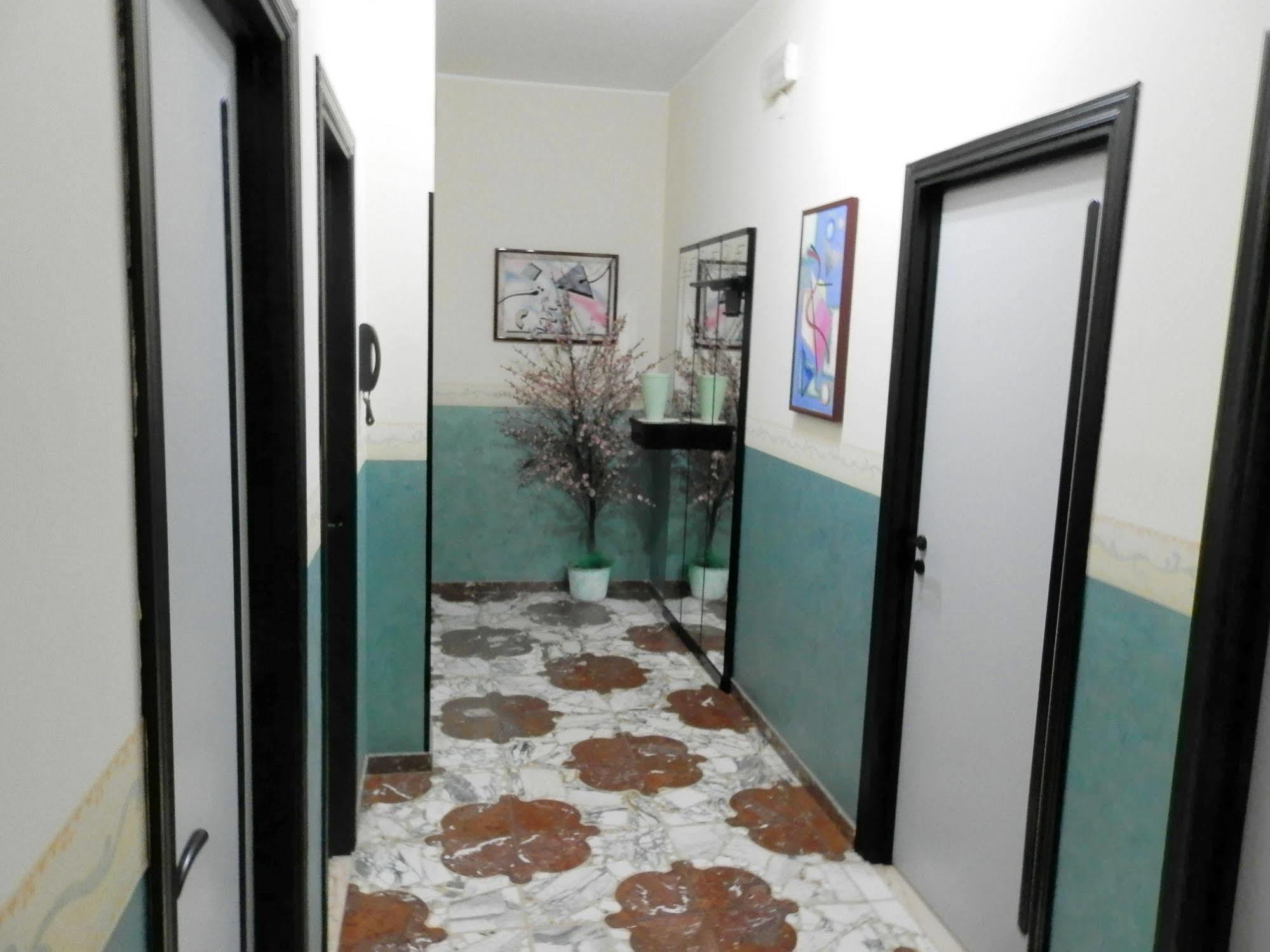 Il Giardino Delle Calendule B&B Solarino Dış mekan fotoğraf