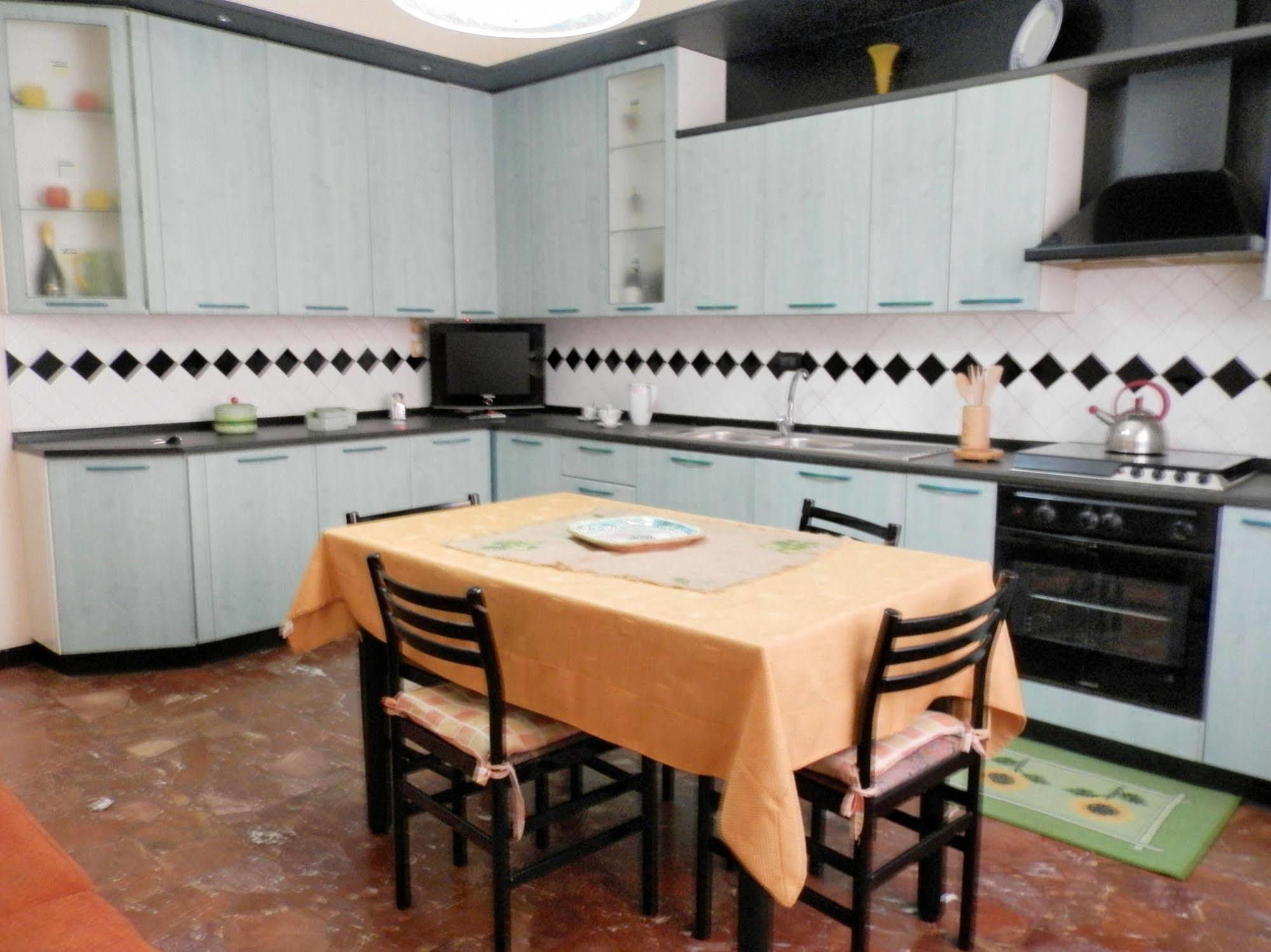 Il Giardino Delle Calendule B&B Solarino Dış mekan fotoğraf